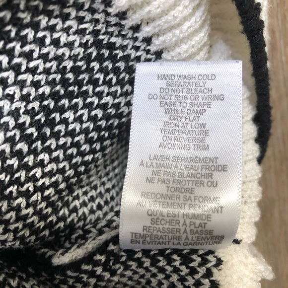 Cleo Black & White Knit Floral Cardigan - Picture 12 of 17